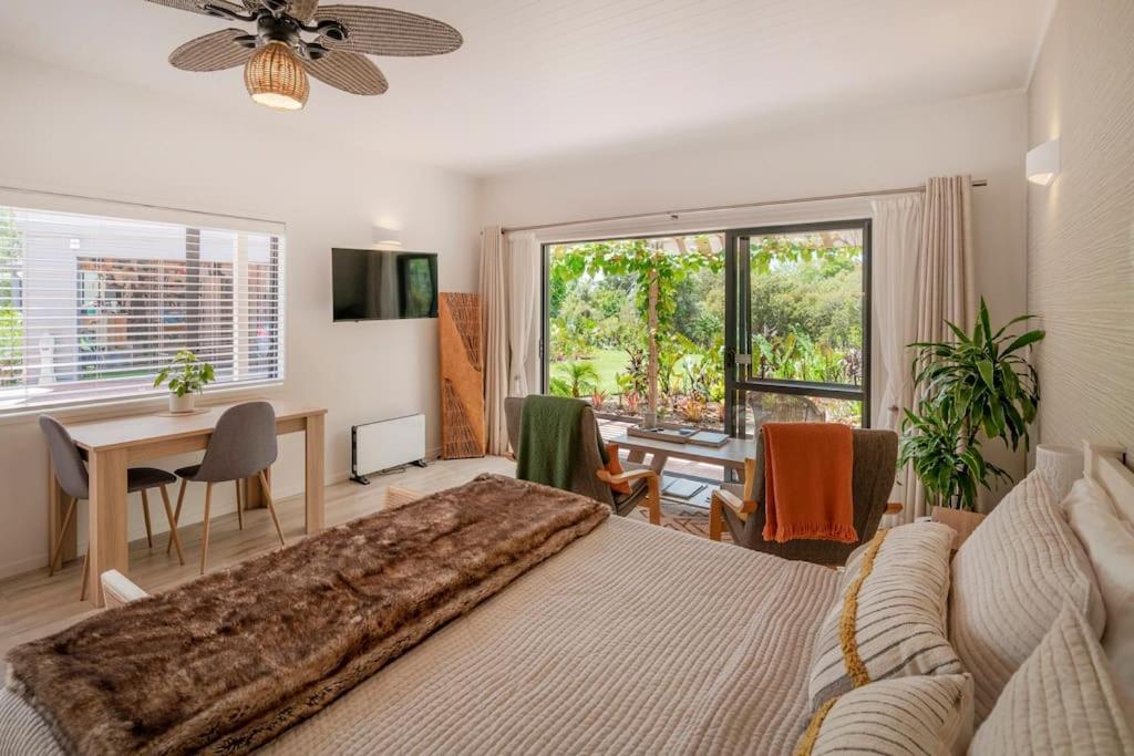 Appartement On The Point à Whitianga Extérieur photo
